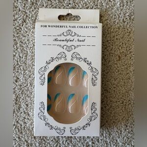 Press-On Nails with Blue and White Abstract Design